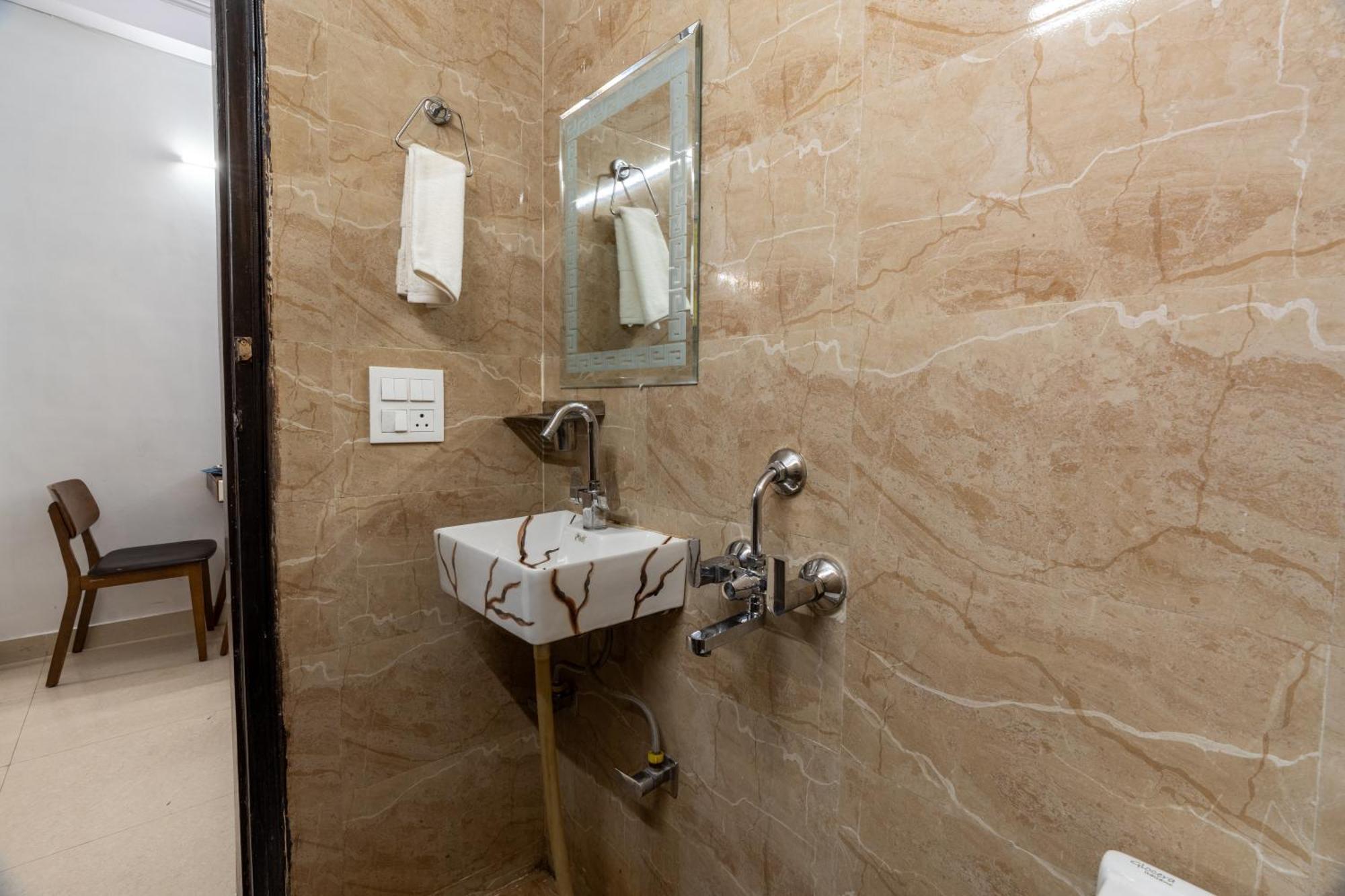Homlee-Vintage 2Bhk-Ndls-Lift-Bharat Mandapam Apartment Ню Делхи Екстериор снимка